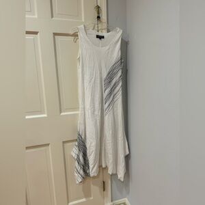 Context M/M sleeveless white linen rayon white lined dress with black print